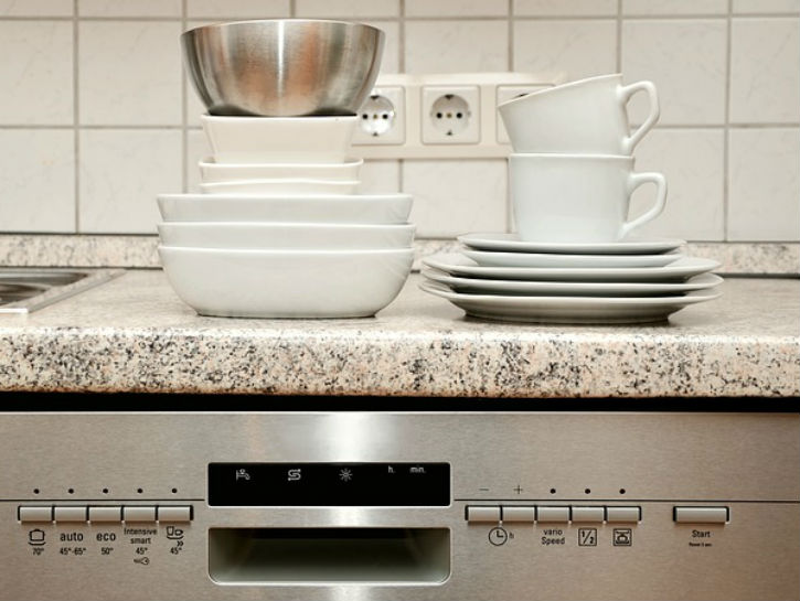 Does Your Dishwasher Actually Sanitize Your Dishes?