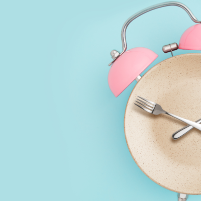 Alarm clock and plate with cutlery