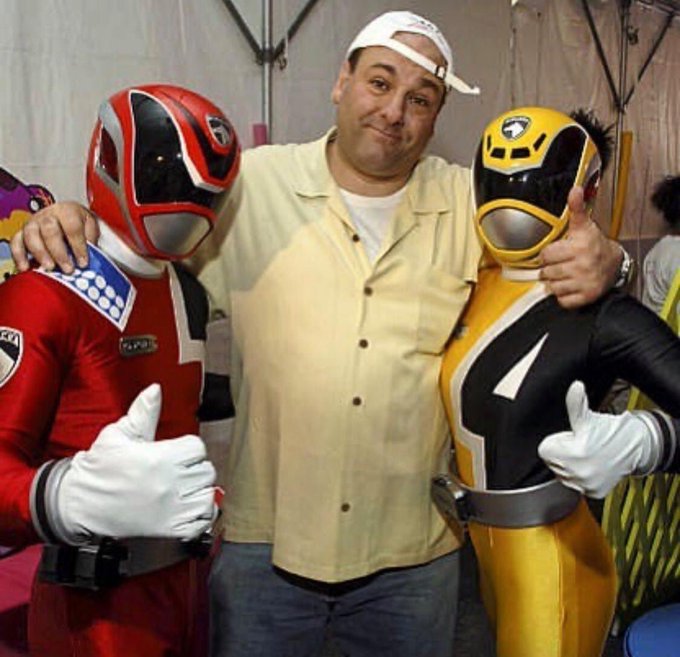 Feeling Down? Here's 8 Pics Of James Gandolfini with SpongeBob Oola