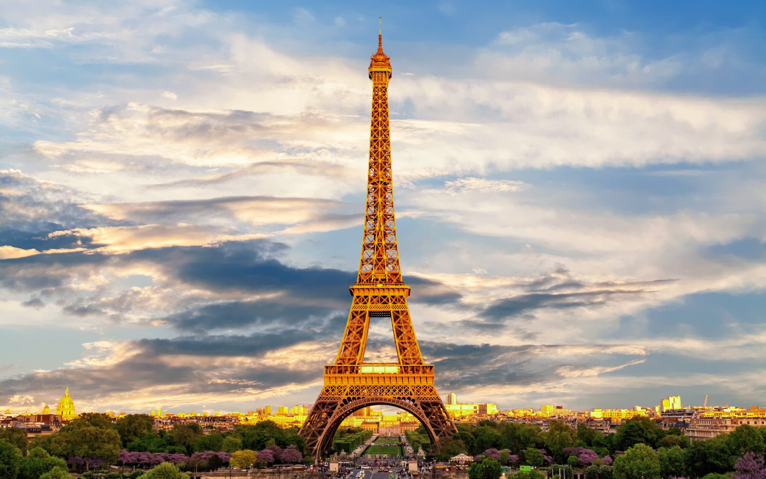 eiffel tower, paris, france